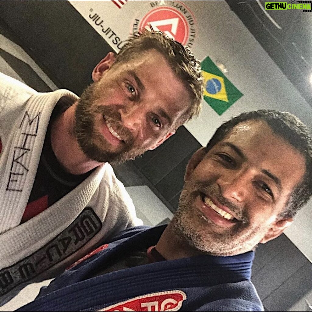 Mike Vogel Instagram - Had the absolute pleasure of getting my butt handed to me today by Professor @pedrodutragb72 at @graciebarraalabama utterly frustrating and full of wisdom. I love how humbling #bjj is. Thank you professor. These ‘Bama boys can roll.