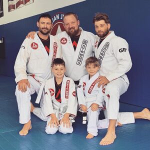 Mike Vogel Instagram - One last roll with my son @gbfranklintn before I take off to Fiji for filming.  Thankful for this sport that he and I get to share together.  @whitestoneenterprises #graciebarra #graciebarrafranklin #chokemeoutson