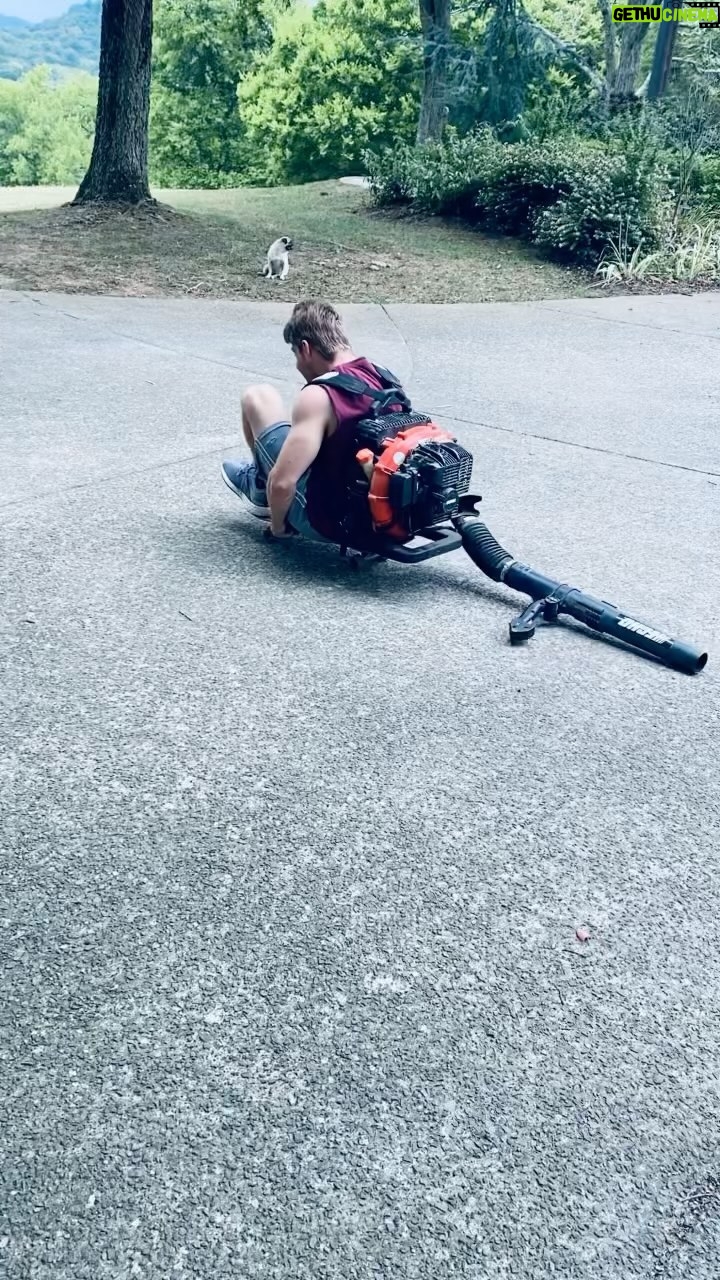 Mike Vogel - 12.7K Likes - Found a good use for my old #Grind skateboard….
Going Mach 2 with your hair on fire….. yeah it’s something only us fighter pilots would understand.
#stupidisasstupiddoes