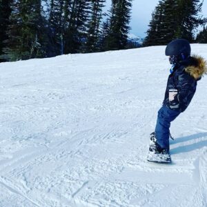 Mike Vogel Instagram - Bringing in the New Year in one of my favorite places on earth. Idaho has been showing off.  After decade of not riding, the kid’s still got it!  Now it’s time to teach the new generation. G-Money is a natural!...... Happy New Year!
@brundagemtn #mccall #visitmccall