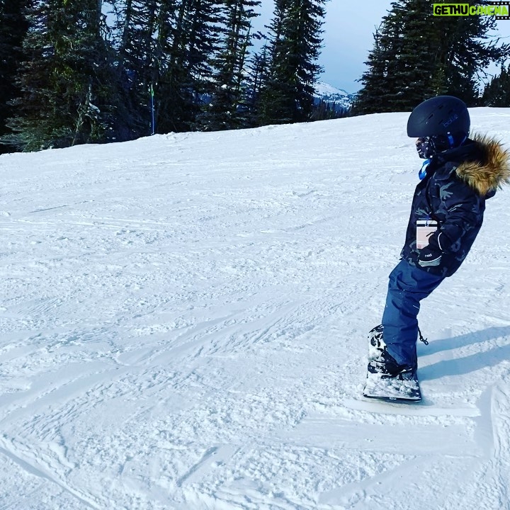 Mike Vogel Instagram - Bringing in the New Year in one of my favorite places on earth. Idaho has been showing off. After decade of not riding, the kid’s still got it! Now it’s time to teach the new generation. G-Money is a natural!...... Happy New Year! @brundagemtn #mccall #visitmccall