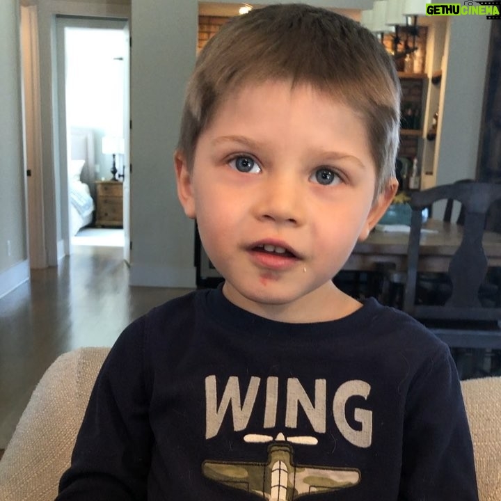 Mike Vogel - 6.5K Likes - Kid can spit.... start ‘em young. @officialblackalicious #alphabetaerobics