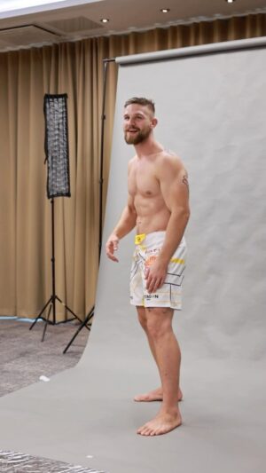 Miloš Petrášek Instagram - Nahodí MELOUN 🍉 beast mode? 💪

Podruhé v Německu 🇩🇪, kde je třeba LANGEROVI 🇸🇰 vrátit dvě porážky týmových kolegů. 

ZAŽIJ OKTAGON! 🟡⚫️ 11/02 poprvé v MNICHOVĚ. Posledních 1700 lístků na OKTAGONMMA.CZ 📲