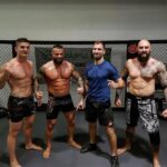 Miloš Petrášek Instagram - 🔥Sparring time💯 Až se narodim znovu, tak chci být v únoru opálenej jak Karlíto...🤪😃 Thx my sponsor; @parkaficko @extremehobbyshop.cz @mmrealityholding @goldfingers_prague @twinzzsk @syntech.cz @ink_packo #me#man#melon#boy#sparring#mma#wrestling#bjj#guy#strong#people#prepare#my#fight#gym#workout#abs#training#pride#and#glory