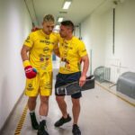 Miloš Petrášek Instagram – “Já zápasy nerozhoduju”

Mne je jedno, že to někdo posoudil jako remízu, já sám pro sebe prohrál ať průběhem, nebo výsledkem. 

I přes to, bylo to fantastický, užil jsem si to maximálně a ničeho nelituju. 
Nikdy nepřestanu, ať řeknete, nebo napíšete cokoliv. 😛

Díky sponzorům za podporu, díky #teammeloun, svému týmu a hlavně svojí rodině❤️ 
Vy jste pro mě ta největší motivace. 

@ivarcs1992 
@parkaficko 
@bendersczech 
Formica-CZ 
@boudaujamesona 
@nejlevnejsistavebninyeu 
@reindersmma 
@prazskyrohovnik
@kirvivoda 
@canamanaa O2 arena