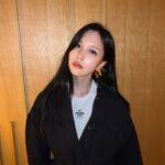 Mina Myoui Instagram - P E E K A B O O 🖤 @fendi #FendiFW23 #PR
