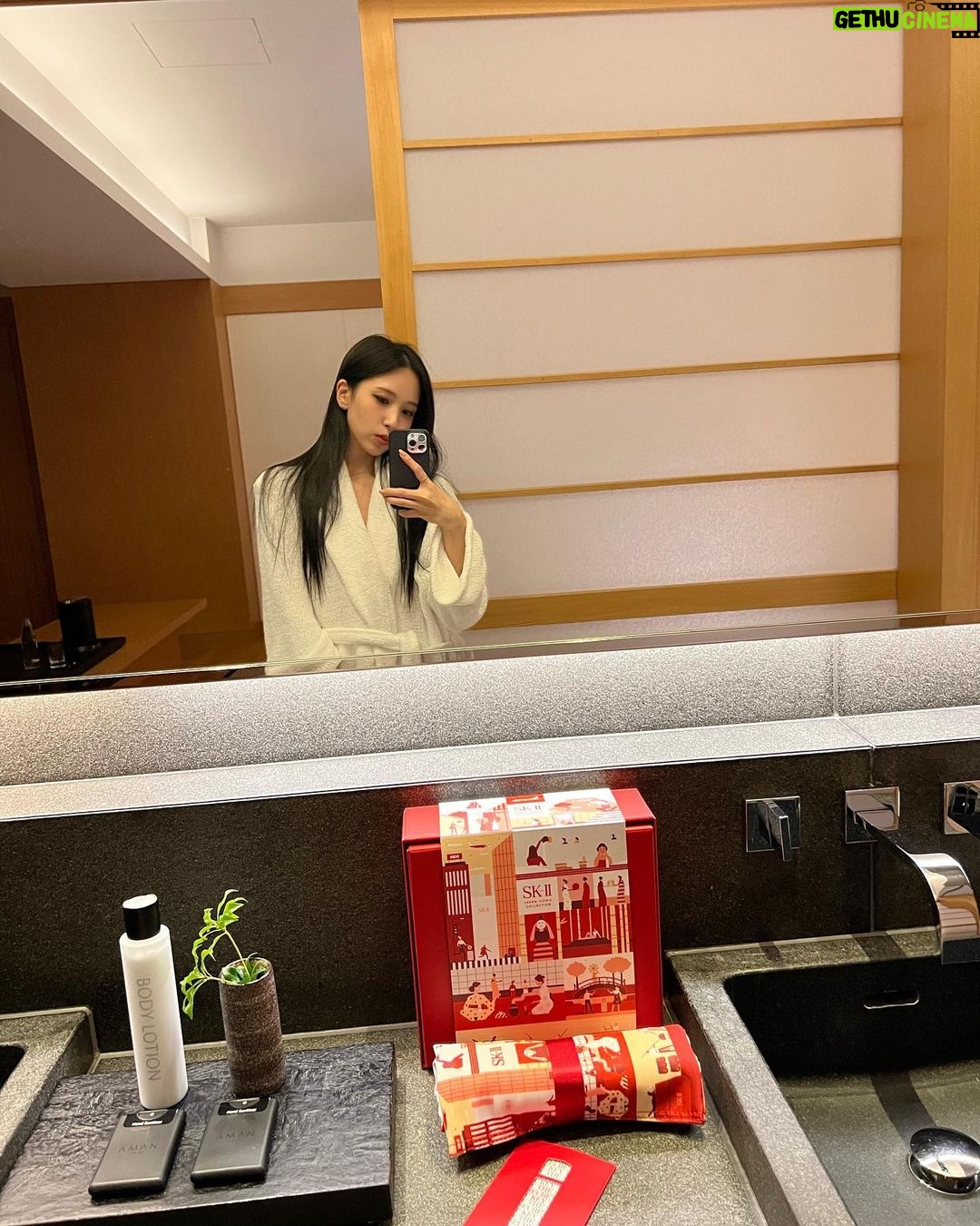 Mina Myoui Instagram - Stopped by the #SKIISECRETKEYHOUSE! Loved it so much learned so much about PITERA #SKIITHESECRETKEY #SKIISECRETKEYHOUSE #MinaXSKII @skii