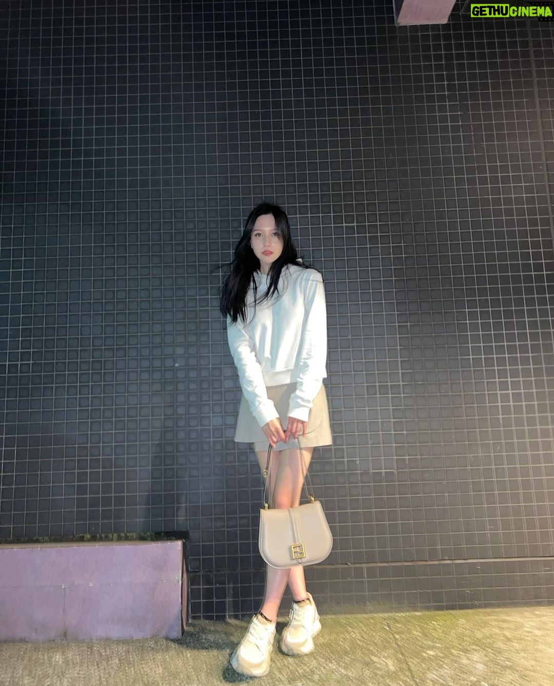 Mina Myoui Instagram - @fendi 🤎 #FendiFW23 #PR #JAPAN