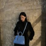 Mina Myoui Instagram - @Burberry #TheFrancesBag #Ad