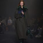 Mina Myoui Instagram - Burberry Autumn/Winter Collection 2023 Daniel Lee unveils his first collection for Burberry ダニエル・リーが加わり新しくもありバーバリーらしさが感じられるコレクション とても素敵でした！ #AD #Burberry #JAPAN @burberry