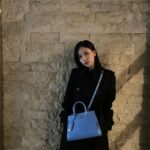Mina Myoui Instagram – @Burberry
#TheFrancesBag #Ad