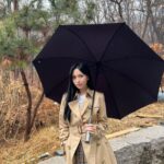 Mina Myoui Instagram - @burberry #AD #BurberryTrench #JAPAN