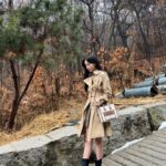 Mina Myoui Instagram - @burberry #AD #BurberryTrench #JAPAN