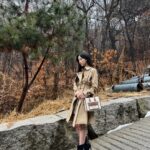 Mina Myoui Instagram - @burberry #AD #BurberryTrench #JAPAN