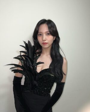 Mina Myoui Instagram - 2022 → 2023 🐰