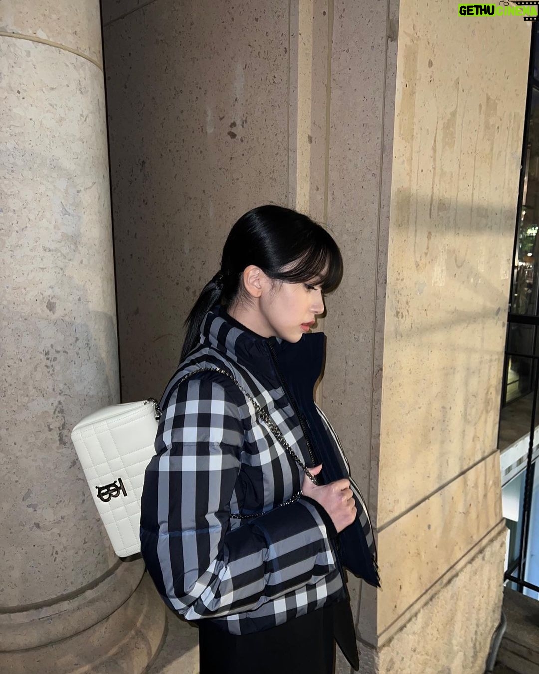 Mina Myoui - 1.8 Million Likes - @burberry
#AD #BURBERRYOUTERWEAR #JAPAN