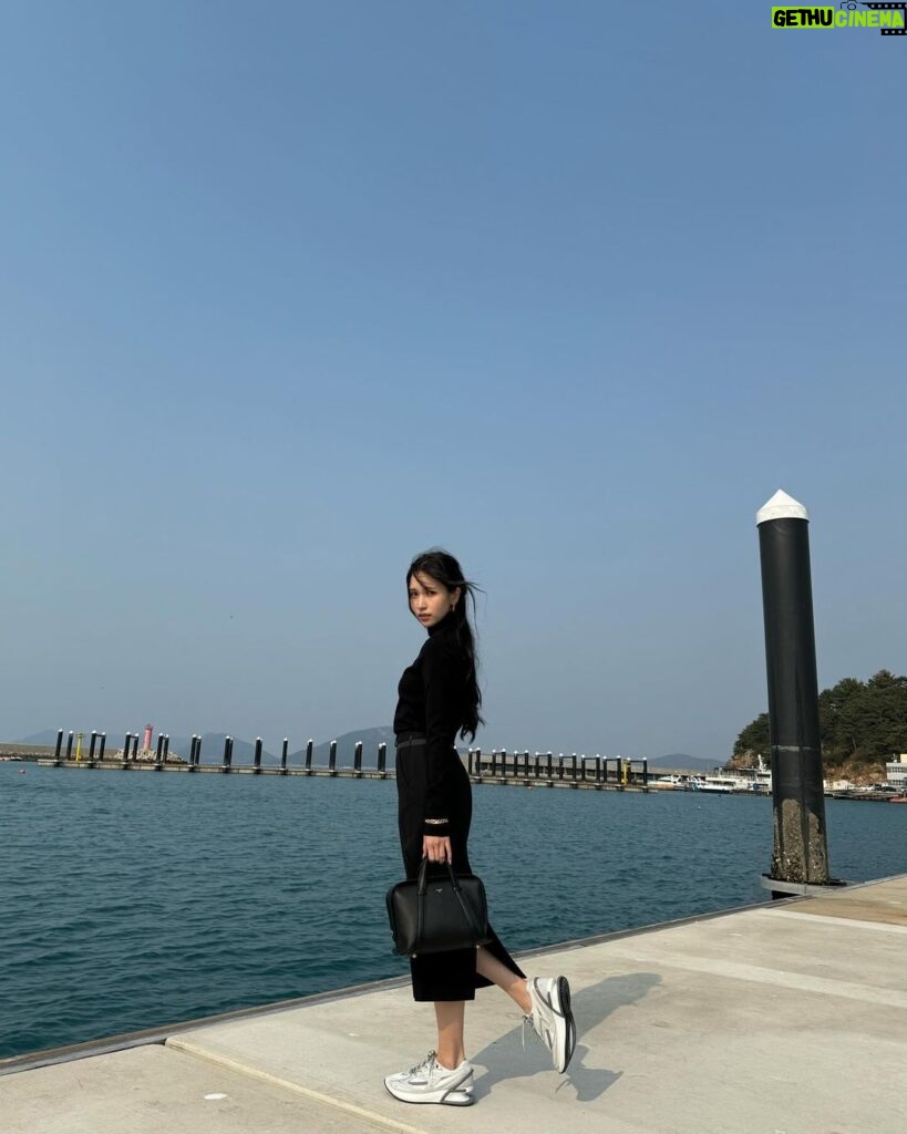 Mina Myoui Instagram - ❄️☀️ @fendi #FendiWinter #PR #JAPAN
