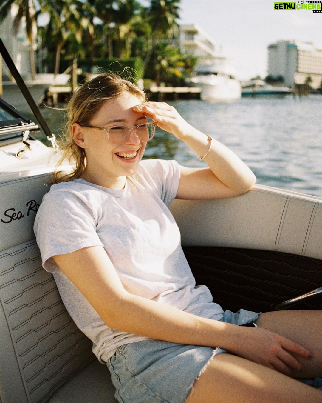 Mina Sundwall Instagram - life is life-ing