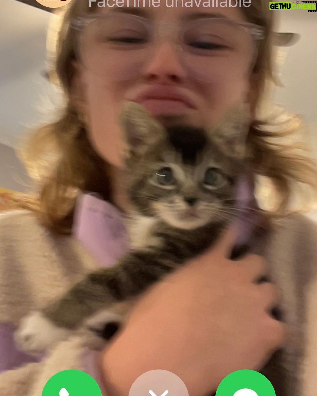 Mina Sundwall Instagram - life is life-ing