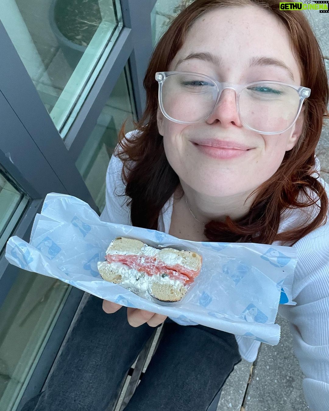 Mina Sundwall Instagram - rip to the other half of this bagel which decided to fall out immediately upon opening