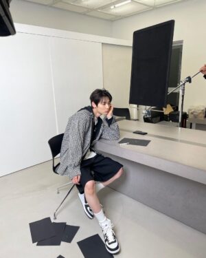 Minhyun Instagram - 🫰🏻