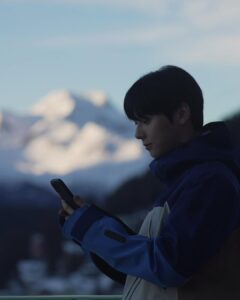 Minhyun Instagram - 🇨🇭❄️⛷️🏂 @moncler #monclergrenoble St.Moritz,Switzerland.