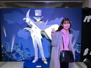 Mio Yuki Instagram - 「連載30周年記念 名探偵コナン展」に行ってきました！

幸せすぎる空間で、何度もうるうるしちゃいました🥹

はぁ…今日もコナンくんはかっこよかったです😢

限定のグッズで狙っていたものが売り切れになっててショックでしたが、たくさんお買い物できて気分転換になりました✨

やっぱりコナンくんに会うために毎日頑張っているんだなって実感しました🙈

またすぐ会えますように…！

#名探偵コナン
#連載30周年記念
#名探偵コナン展