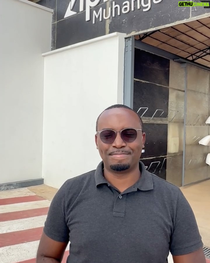 Miranda Kerr Instagram - Evan and I had the opportunity to visit the @zipline_rwanda distribution center. They are using technology to help advance the healthcare system in Rwanda and their autonomous drones send emergency packages as well as essential supplies. It was so great to visit the team and see their amazing work ππ