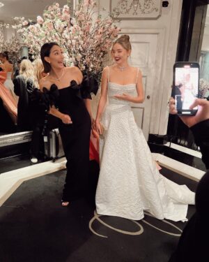 Miranda Kerr Instagram - On my way 🤍