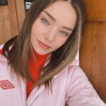 Miranda Kerr Instagram - Here for the après-ski ❤️