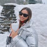 Miranda Kerr Instagram - Here for the après-ski ❤️