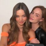 Miranda Kerr Instagram - The runway was a hallway & @mirandakerr still slayed 💕🫶🏻 even my phone couldn’t handle it so it glitched 😂