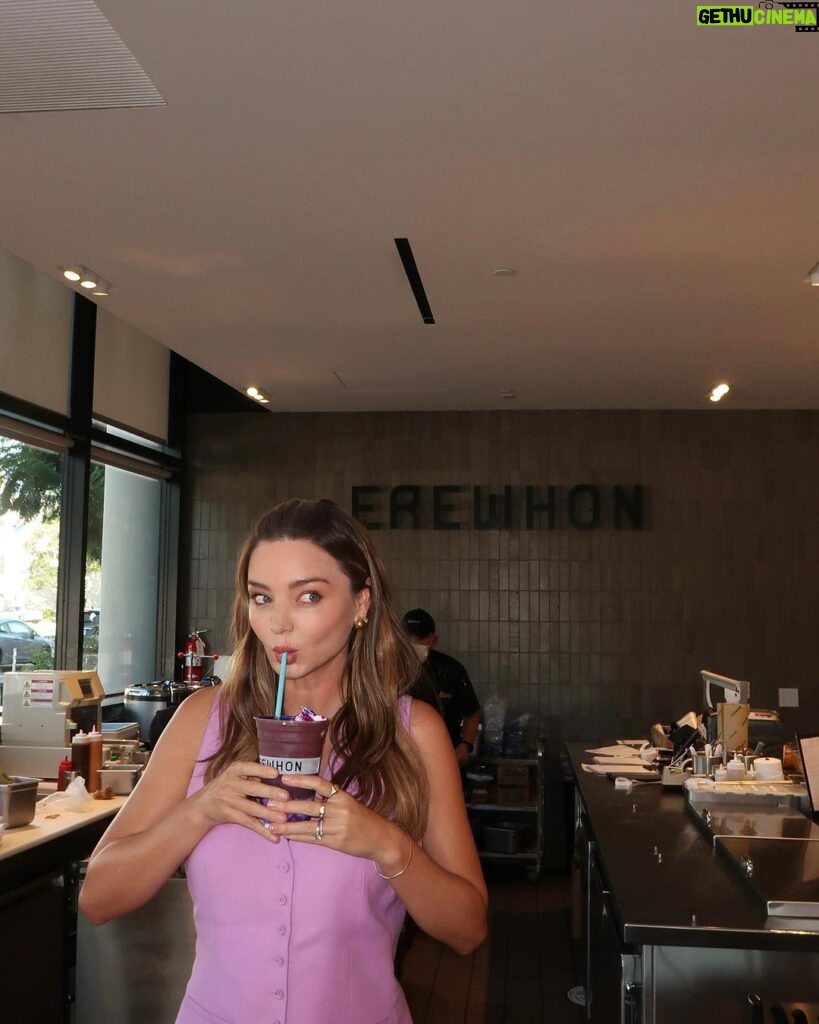 Miranda Kerr Instagram - I can’t believe it’s finally here!! Introducing my KORA Glow Smoothie 💜 We’re celebrating the launch of our @koraorganics Plant Stem Cell Retinol Alternative Moisturizer all month long with our friends at @erewhonmarket! We might be biased, but my baby and I think it’s the best smoothie we’ve ever had 😉🤰🏻 We included some of my favourite skin-loving and pregnancy safe ingredients inspired by the age defying range: 🌱 Organic @SAMBAZON Unsweetened Açaí Superfruit Packs 🌱 @CopinaCo Vanilla Plant-Based Collagen Boost 🌱 @Cocojune_organic Pure Coconut 🌱 @CalifiaFarms Organic Almond Milk + so many more! All net proceeds go to @OrganicFarmingResearch in support of educating & empowering sustainable organic harvesting practices 🌾