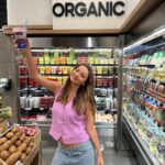 Miranda Kerr Instagram - I can’t believe it’s finally here!! Introducing my KORA Glow Smoothie 💜 We’re celebrating the launch of our @koraorganics Plant Stem Cell Retinol Alternative Moisturizer all month long with our friends at @erewhonmarket! We might be biased, but my baby and I think it’s the best smoothie we’ve ever had 😉🤰🏻 We included some of my favourite skin-loving and pregnancy safe ingredients inspired by the age defying range: 🌱 Organic @SAMBAZON Unsweetened Açaí Superfruit Packs 🌱 @CopinaCo Vanilla Plant-Based Collagen Boost 🌱 @Cocojune_organic Pure Coconut 🌱 @CalifiaFarms Organic Almond Milk + so many more! All net proceeds go to @OrganicFarmingResearch in support of educating & empowering sustainable organic harvesting practices 🌾