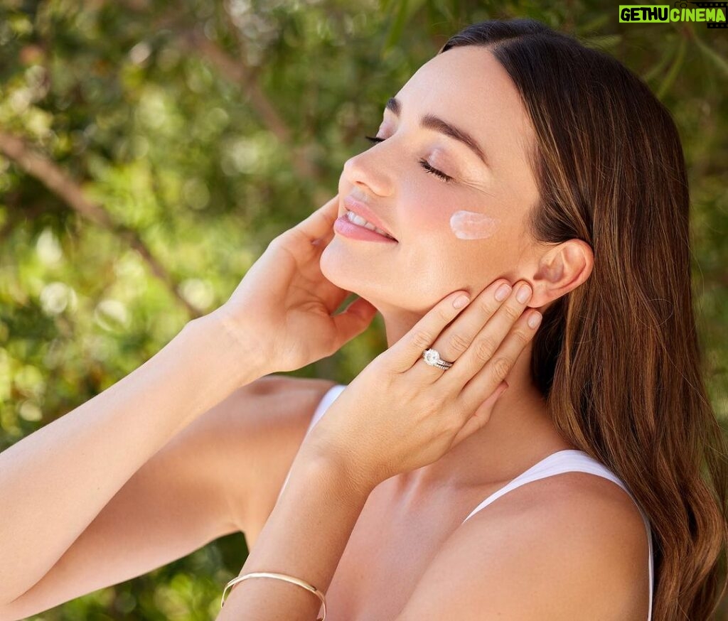 Miranda Kerr Instagram - Introducing my latest innovation from @koraorganics! We received such an amazing response to our retinol alternative serum that sold out multiple times, so today we are launching Chapter II 💜💜💜 I can’t wait for you to try the equally gentle, yet powerful Plant Stem Cell Retinol Alternative Moisturizer.