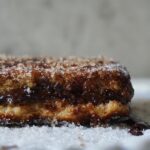Miri Pérez-Cabrero Instagram - Sándwich/Torrija increíble!!!!! Merienda favorita hasta el momento my god!!!!!🎊🎊🎊🎊👌👌👌 . I N G R E D I E N T E S: ⚡️2 rebanadas de pan integral (tipo bimbo) y sin corteza ⚡️chocolate negro deshecho ⚡️1 huevo ⚡️1 chorrito de leche ⚡️Canela & aroma vainilla ⚡️1 cda eritritol . I N S T R U C C I O N E S: 1️⃣cortamos los bordes del pan y hacemos un sándwich de chocolate deshecho 2️⃣en un bowl mezclamos el huevo con un chorrito de leche, la canela y el aroma de vainilla. 3️⃣Embadurnamos el sándwich en la mezcla y lo llevamos a la sartén con un poco de aceite de oliva y que se haga por ambos lados 4️⃣una vez listo lo pasamos por un poco de eritritol y voilàaaaaaaaa te vas a chupar los dedos!!!!!✨✨✨✨ . #mirisrecipes #healthy #saludable #foodporn #receta #recetas #recetasfaciles #recetassanas #recetassaludables #recetascaseras Madrid, Spain