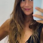 Miri Pérez-Cabrero Instagram - Ya en el aeropuerto de vuelta, estamos taaaaaan contentos de haber disfrutado tanto de todas las aventuras que nos ha deparado este viaje 🏝️🏝️🏝️🏝️🏝️✨🤍🤍 deseando compartir con vosotros cada uno de los sitios en los que hemos estado!!!!! Ha sido mágico hasta que se nos petara la rueda del coche ♥️ GRACIAS CADA DÍA POR TODO PAP!!!!!!!!!!!!! Yuhiiiiiiii see you soon America 🦜🦜🦜🦜🦜🦜#diary Aeropuerto Internacional de Miami, Florida