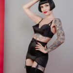 Miriam Veil Instagram – 💘 Happy Valentine’s Day 💘

Thank you @giuliahepburn for the cutes pictures of me and gorgeous @missy_fatale ♥️
For @bettiepagelingerie campaign 💋

#pinup #retroglam #vintagelingerie #bettiepage London, United Kingdom