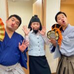 Misoo No Instagram – 『すゑひろがりず並びに～脳みそ夫編～』
.
あ～ざした～す！（たこ口）
.
めちゃくちゃたの新古今和歌集～！！
.
またぜひコラボしたい～す！
.
アーカイブも残るそうなんで、ぜひ試聴してほし〜す！
.
和の芸人さんあつめて
.
和ライブもやりたい〜すね！
.
すゑひろがりずさん
.
今日は呼んでくれてあ〜ざした〜す
！
.
#すゑひろがりず #大宮よしもとラクーン劇場 #脳みそ夫 #OL聖徳太子