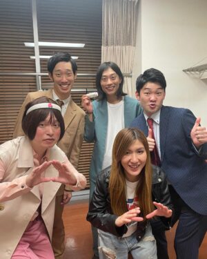 Misoo No Instagram - 遅くなったっすけど、こないだの金曜はタイタンシネマライブ！
.
あ〜ざした〜す！（たこ口）
.
久しぶりに流れ星さんや納言さんにも会えて、
.
うれ新古今和歌集〜！
.
ネタは‥
.
ピーチCEO・桃太郎子(ももた・ろうこ)
.
〜す！
.
#タイタンライブ #タイタンシネマライブ #流れ星 #納言 #ダニエルズ #まんじゅう大帝国 #脳みそ夫 #桃太郎子 #初めてプロジェクターを使ったネタっす