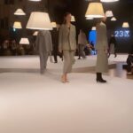 Miyu Hayashida Instagram - 23区30th ANNIVERSARY RUNWAY SHOWへ。 19歳の頃から、撮影や私服でお世話になっています。ベーシックで品格があり、特にパンツのラインが綺麗。showのスタイリングもとても素敵でした。これからもよろしくお願いします♡ Tshirt,gilet,pants @23ku_official self hairmakeup. #filterless