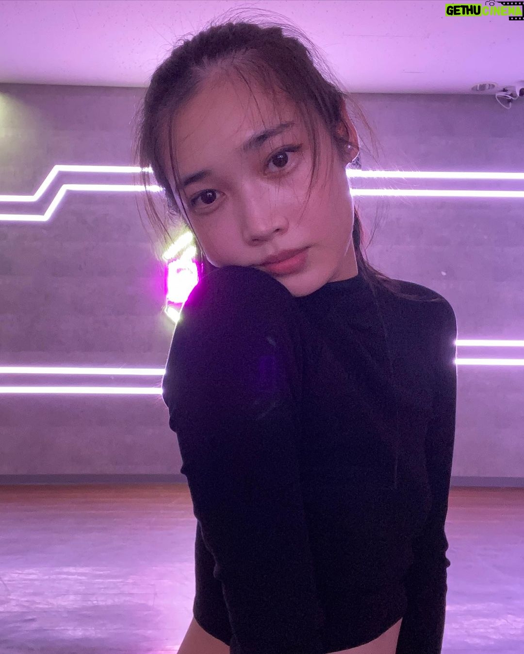 Miyu Hayashida Instagram - 2024年 🐉 辰のように、しなやかで力強く、美しく。 そして、悲しみ以上に、喜びがたくさんやって来る一年になりますように。