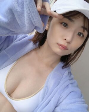 Mizuki Saiba Instagram - そして！！！

週刊プレイボーイ36.37合併号に、グラビアとインタビューが掲載されています♩

写真は、1度お会いしてみたかった桑島智輝さんに撮っていただきました

みてね☺️

アンケートも、よろしくお願いします♩

#週刊プレイボーイ