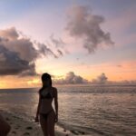 Mizuki Saiba Instagram - たまにはね、なんかインスタっぽい写真をね！！笑 这个是关岛的海🇬🇺 #gravure #idol #アイドル #japanese #japanesegirl #girl #粉我 #小姐姐 #照片 #偶像 #パーソナルトレーニング #被写体 #泳衣 #followme #likeme #西葉瑞希 #さい歯 #グラビア #水着 #likeme #followme #写真好きな人と繋がりたい #比基尼泳装 #泳装