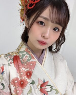 Mizuki Saiba Instagram - ぜんぜーーーんインスタ更新していませんでした、すみませんべい‪🍘‬

最後の投稿から、色々なお仕事しておりました。

舞台｢女王演義｣に、ゲストで出演させていただきました仮面ライダーリバイスのオンエア、

役者100人展の撮影や次の作品｢水月鏡花｣のお稽古がはじまったり…！

船田初になったり……！！！！

写真をぽろぽろっと載せておきます‪︎‬ ‪︎☺︎

#インスタのこと忘れない