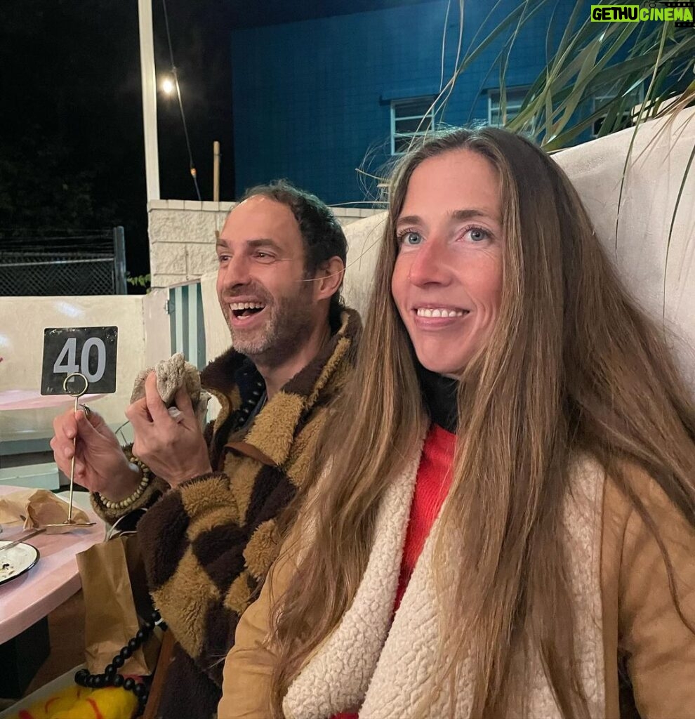 Mo Collins Instagram - A night in Topanga with my beautimus niece, @canneuhandleit to celebrate @weavedreaming Cuz there’s still things to be celebrated. ❤️🌸 #lifehappens #40