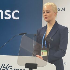 Mo Collins Instagram - 💔😞 #ripnavalny Yulia Navalny, wife of Alexie Navalny, on reports of his death: “We cannot believe Putin’s government.  They are lying constantly.  But if this is the truth, I want Putin and all his friends to know they will be punished for what they have done with my country, my family, and my husband.”