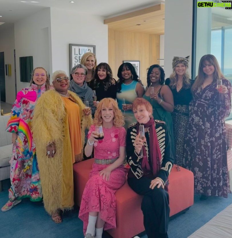 Mo Collins Instagram - This bunch!! Honoring Ms Luenell. Gorgeous. Listen, things were said. What happens at Griffin’s Salon stays at Griffin’s Salon. Thanks for another great ladies lunch, KG. #Luenell #Sia #KristenJohnson #rosieodonnell #womensupportingwomen #womenempoweringwomen #womenstyle #women #womenempowerment #comedywomen