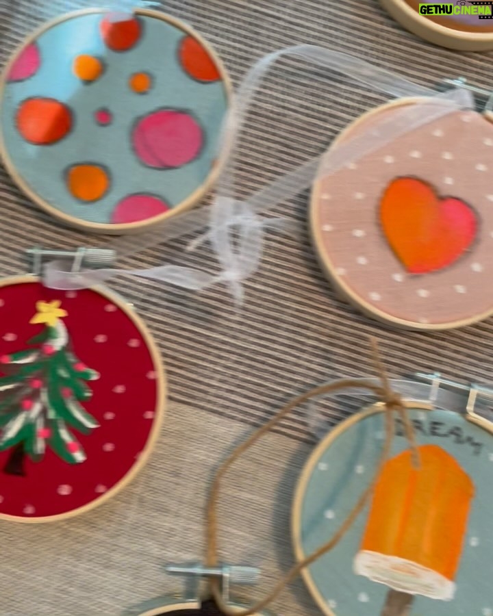 Mo Collins Instagram - Hand painted ornaments for our Holiday Market! Dec 3rd at #BlackMarketLiquorBar in Studio City. 9-4:00 pm to benefit @alifeinthearts Come shop!!! Raffle prizes! Treats! Good people! Merriment!!! 🌲❤️🎶 #popupshop #popupholidaymarket #artisan