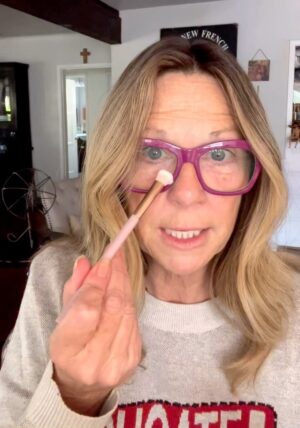 Mo Collins Instagram - Make up tutorial!! Algorithms made me do it. (And ps…it’s comedy). #hauslabs #hauslabsfoundation #over50andfabulous #makeuptutorial #comedy #foundation #peepers #58 #pretty #agespots @standupforpitsfoundation #fml #algorithm #madtv #MosTutorial #funnyvideos #funnylady